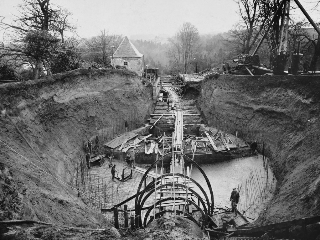 Construction of the Bonnington hydro-electric surge tank in 1926